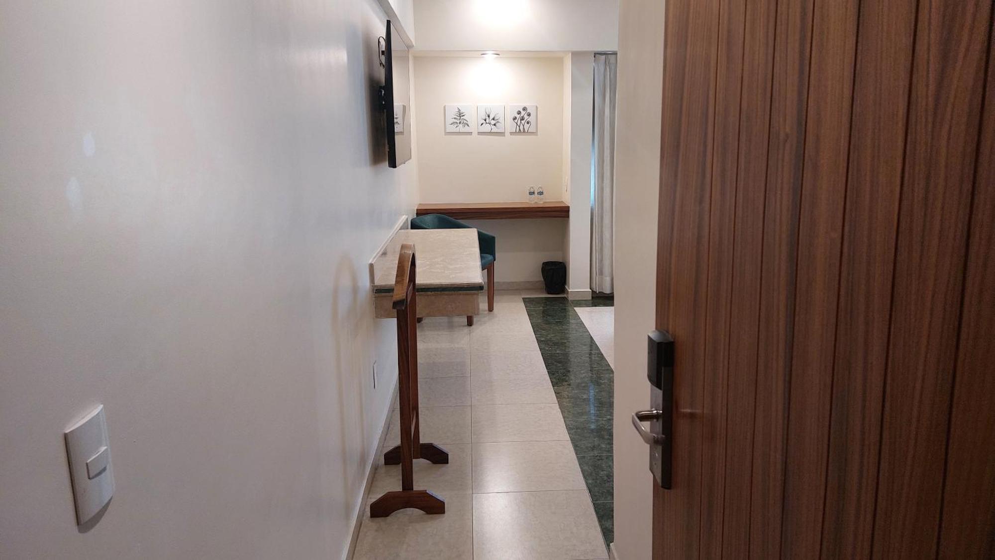 Hotel Real Del Sol - Zona Expo Industrial กัวดาลาฮารา ภายนอก รูปภาพ