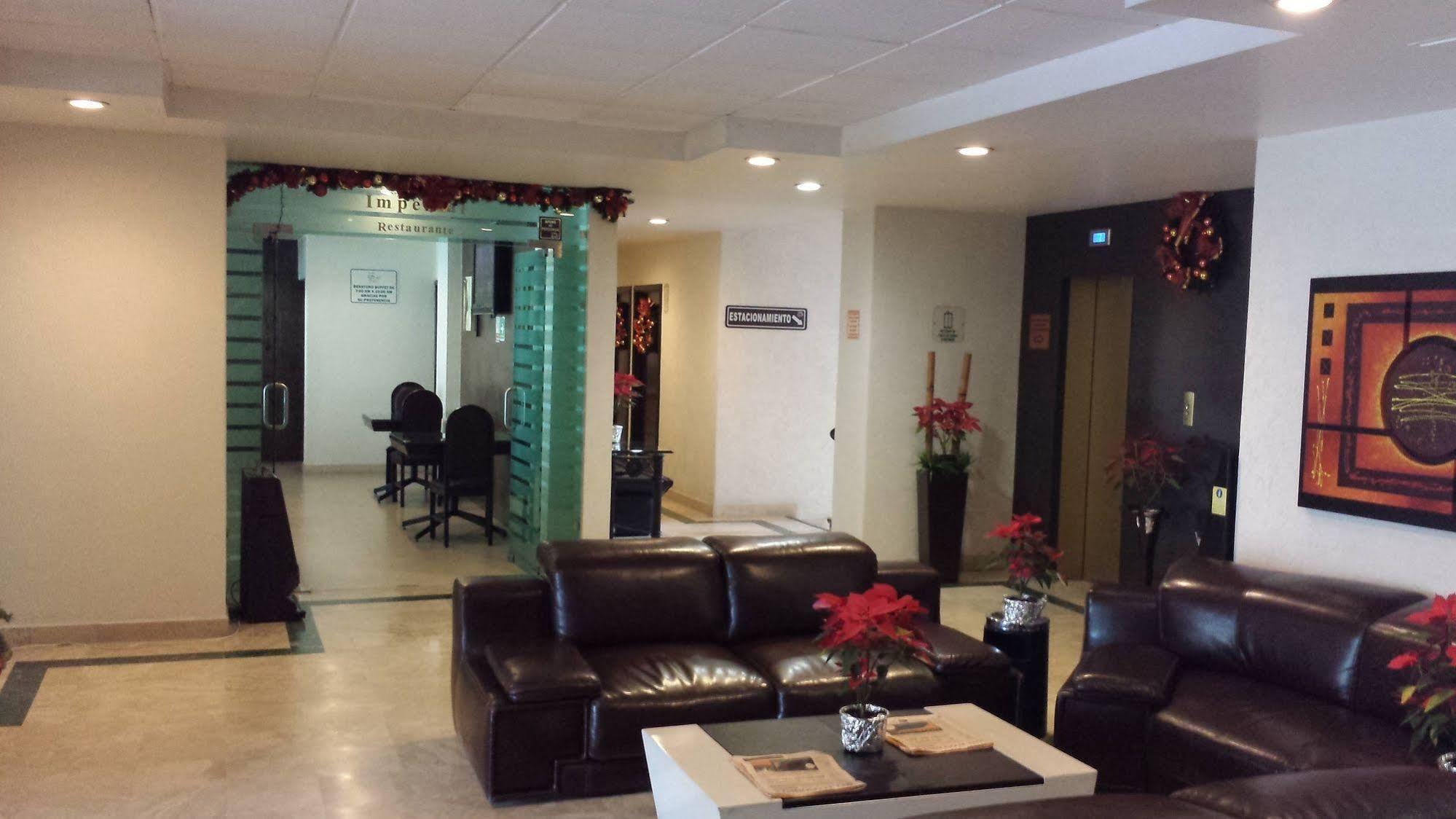 Hotel Real Del Sol - Zona Expo Industrial กัวดาลาฮารา ภายนอก รูปภาพ